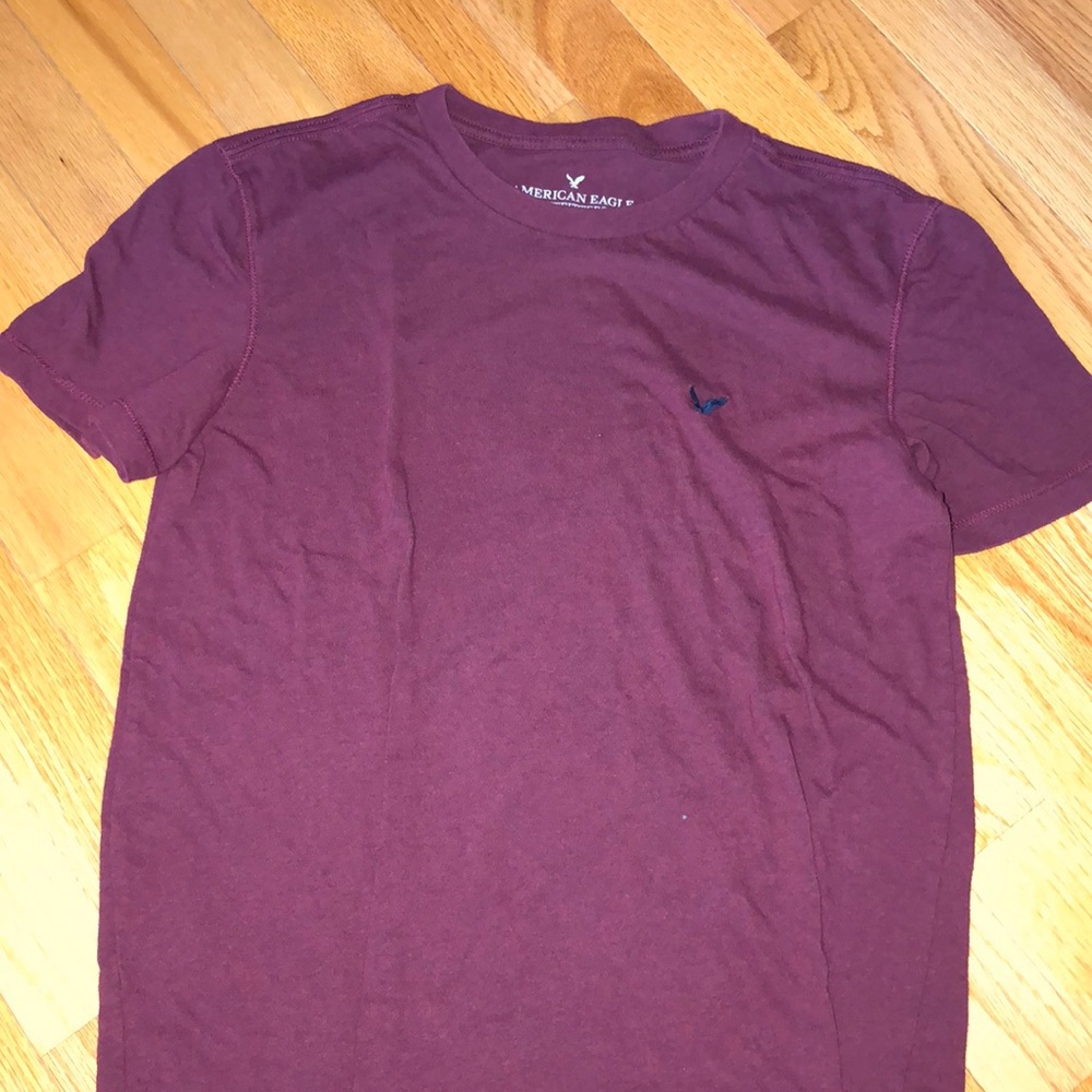 American Eagle tee